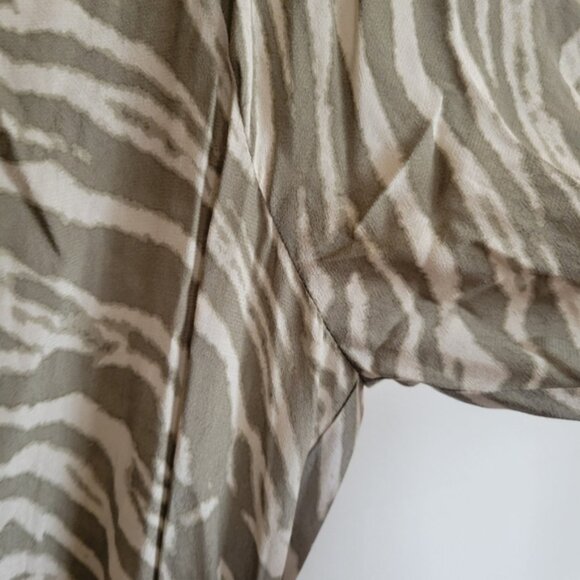 Rails Mini Dress Lightweight Long Sleeve Gray Olive Green Animal Print XS - Picture 5 of 12